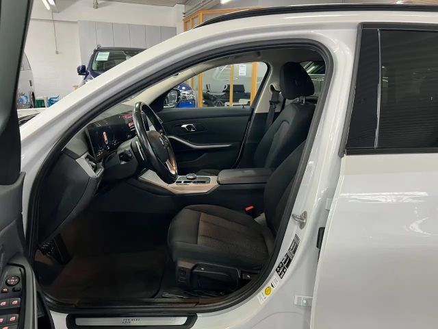 BMW 320 320d Touring xDrive