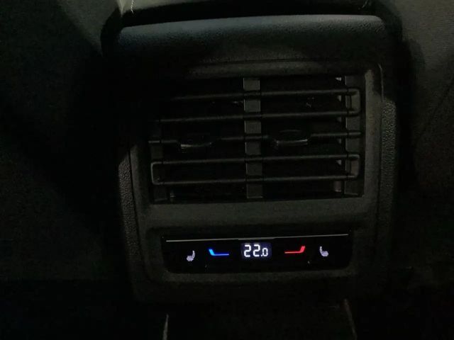 Volkswagen Golf 2.0 TDI DSG Style