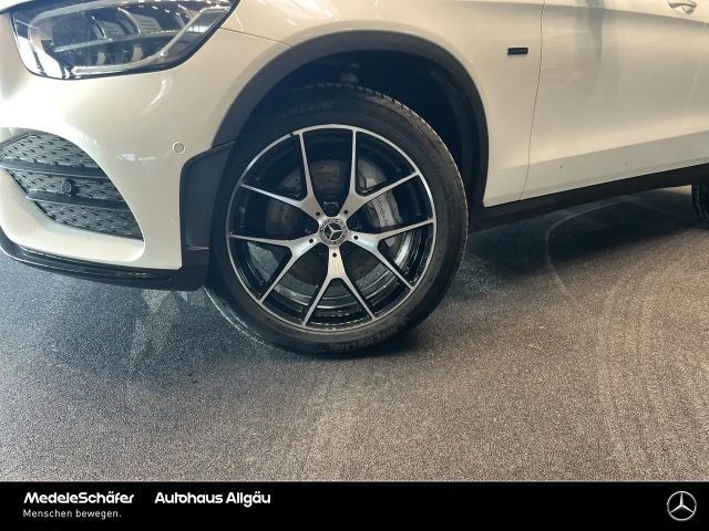 Mercedes-Benz GLC 300 4MATIC AMG Line