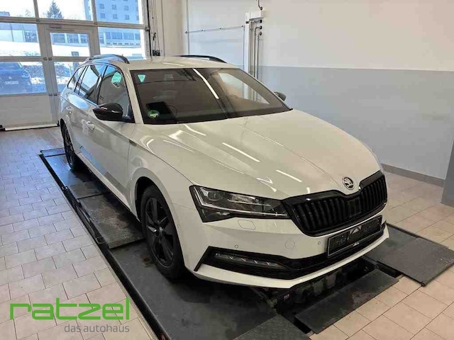 Skoda Superb 2.0 TDI Combi Sportline