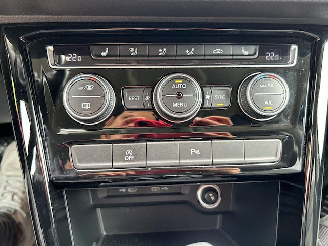 Volkswagen Touran 1.5 TSI DSG Highline