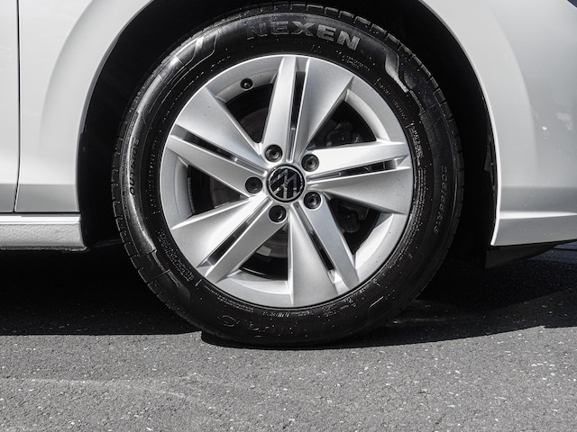 Volkswagen Golf 1.5 TSI