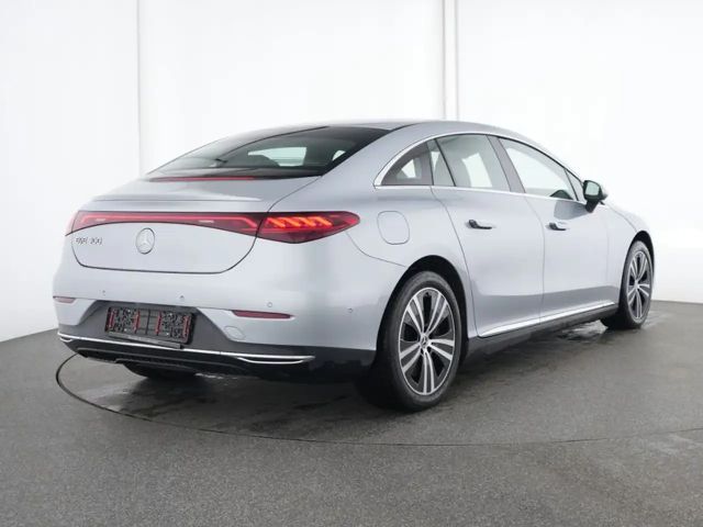 Mercedes-Benz EQE 300 Electric Art Sedan