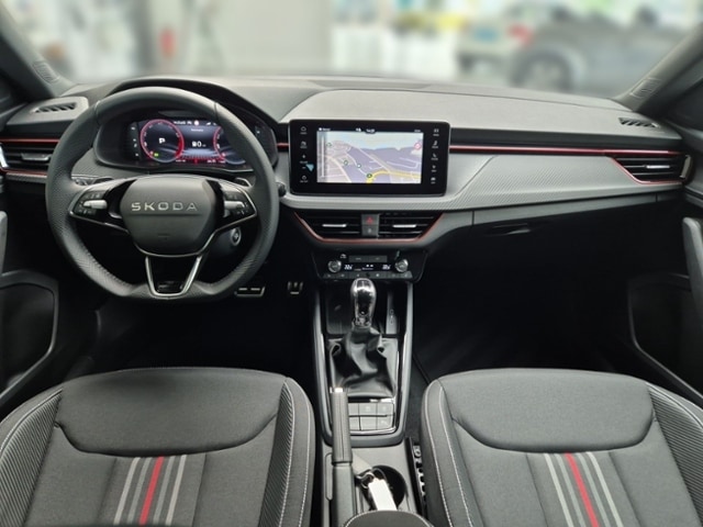 Skoda Kamiq Monte Carlo1.5 TSI DSG +AHK+NAVI+APP+CT+PANO+R-Kamera+