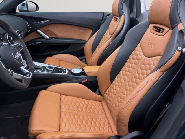 Audi TT RS Quattro Roadster S-Tronic