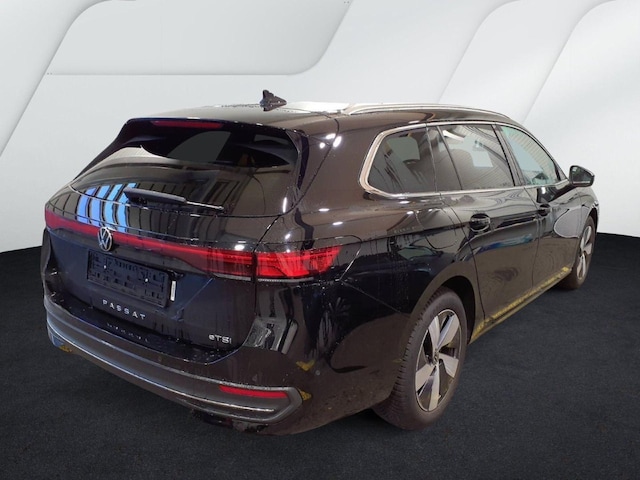 Volkswagen Passat 1.5 eTSI Business DSG Variant