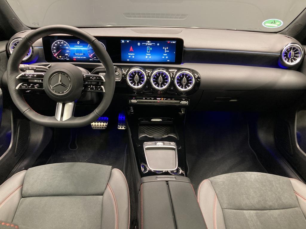 Mercedes-Benz A 200 AMG Line