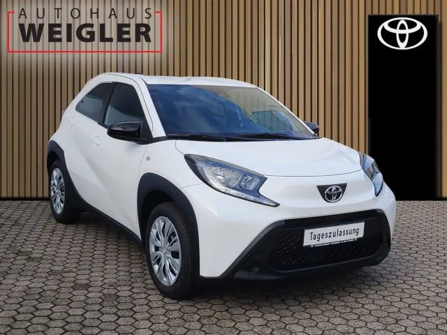 Toyota Aygo X Business Hatchback