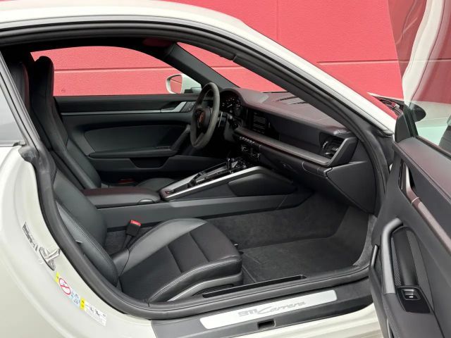 Porsche 911 992 Carrera Coupé