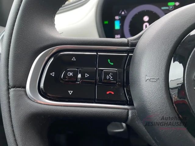 Fiat 500e Digitales Cockpit Apple CarPlay Android Auto Klima