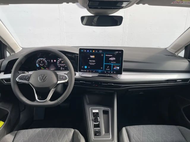 Volkswagen Golf 1.5 eTSI DSG Golf VIII