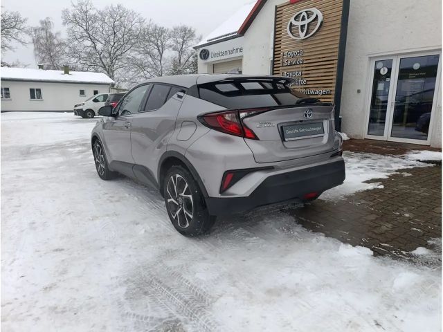 Toyota C-HR Hybride Team D