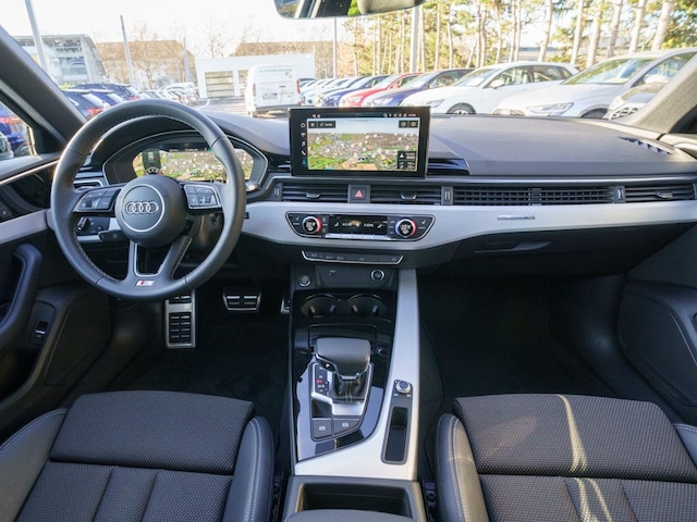 Audi A4 40 TFSI Avant Quattro S-Line S-Tronic