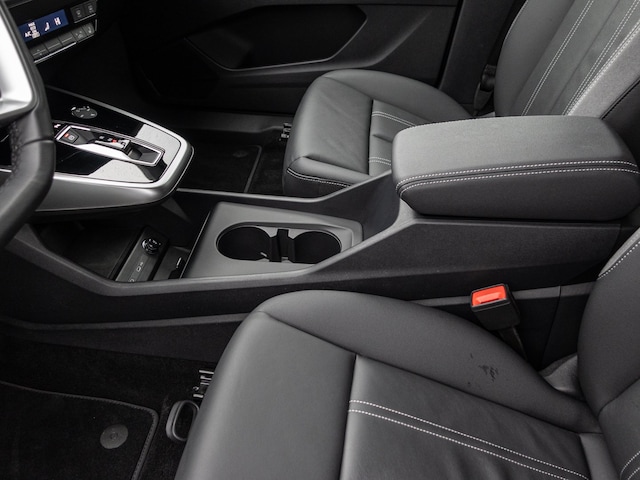 Audi Q4 e-tron SUV 45 e-tron Audi Q4 e-tron