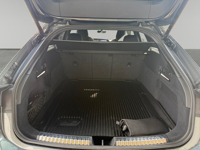 Audi A6 Avant Quattro S-Tronic