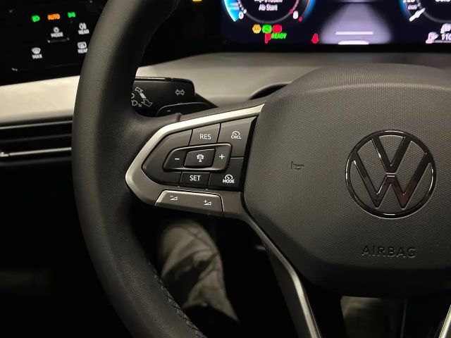 Volkswagen Golf 1.5 eTSI DSG Golf VIII Life