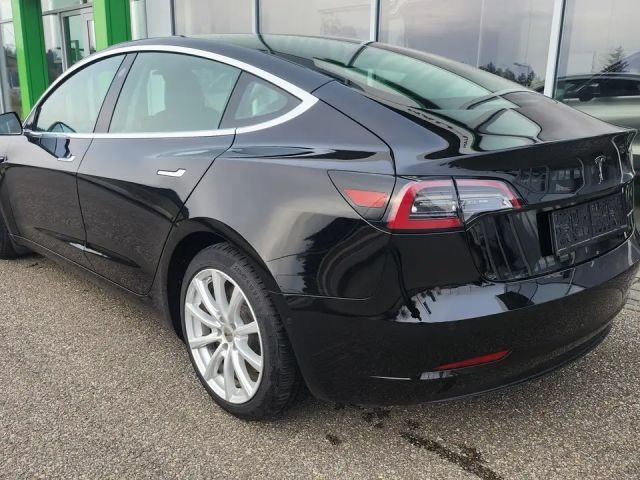 Tesla Model 3 AWD Long Range