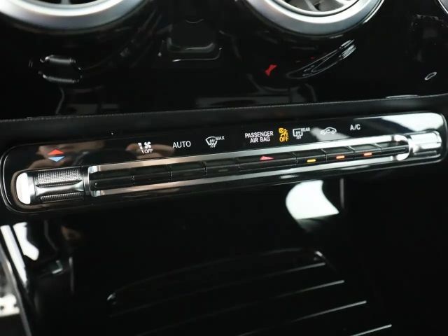 Mercedes-Benz A 200 AMG Line