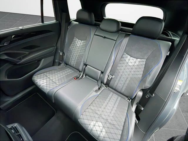 Volkswagen Tayron 2.0 TSI DSG R-Line