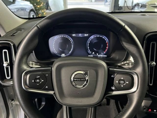 Volvo XC40 Momentum T3