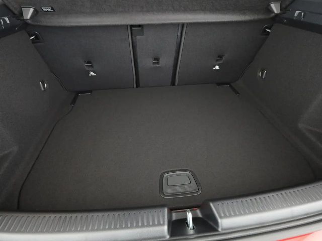 Mercedes-Benz A 200 AMG Line Hatchback