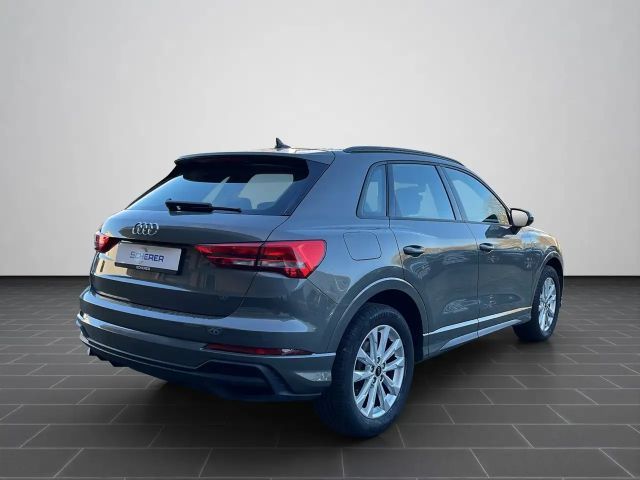 Audi Q3 S-Line S-Tronic