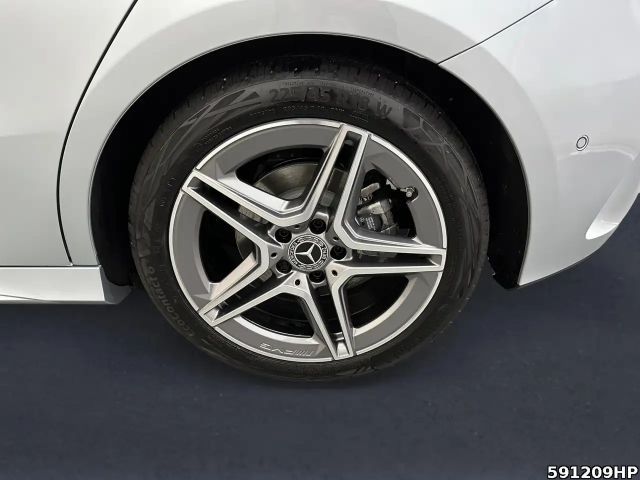 Mercedes-Benz A 200 AMG Line