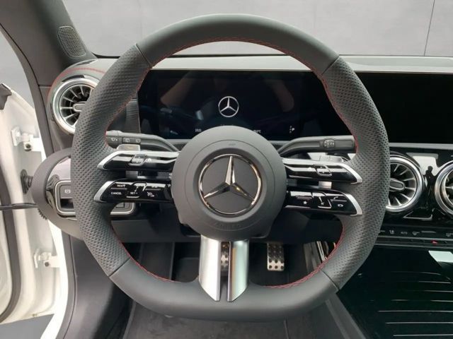 Mercedes-Benz CLA 180 CLA