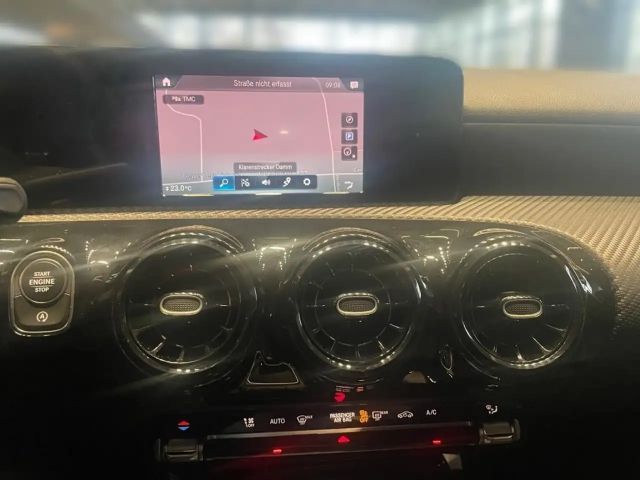 Mercedes-Benz A 200 AMBUX+CARPLAY+LED+SHZ+PDC