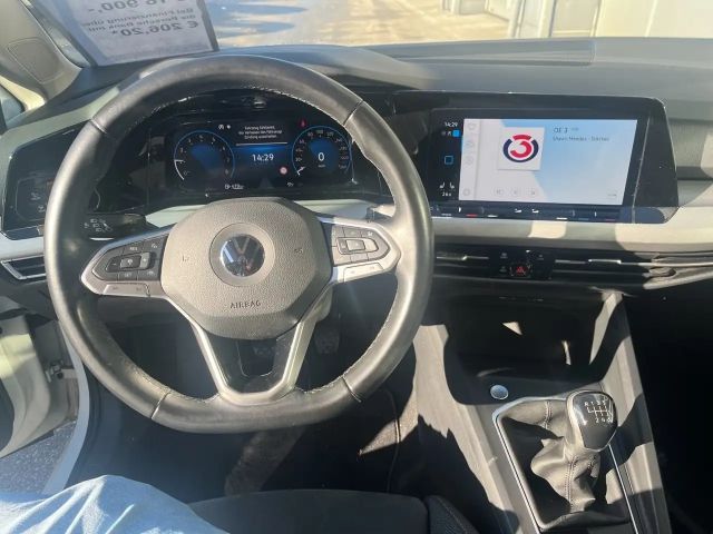 Volkswagen Golf Life Variant