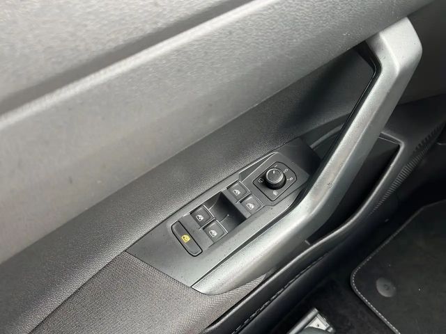 Volkswagen Taigo 1.0 TSI DSG R-Line