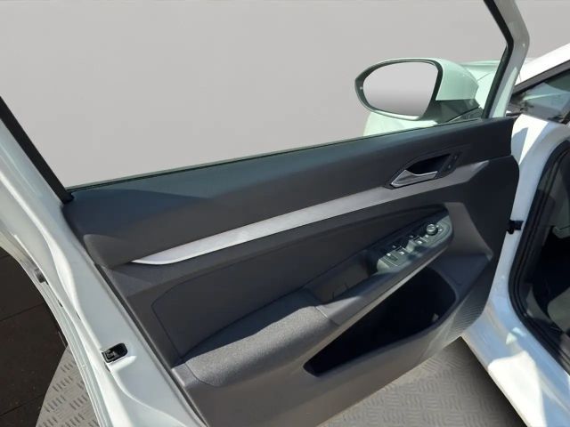 Volkswagen Golf DSG Life