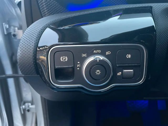 Mercedes-Benz A 180 Hatchback Progressive