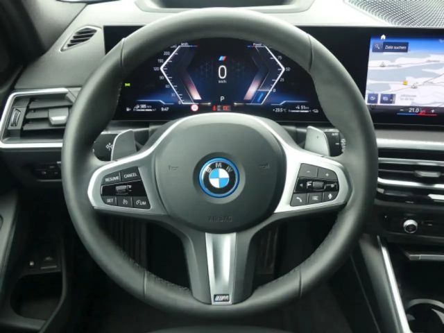 BMW 330 330e