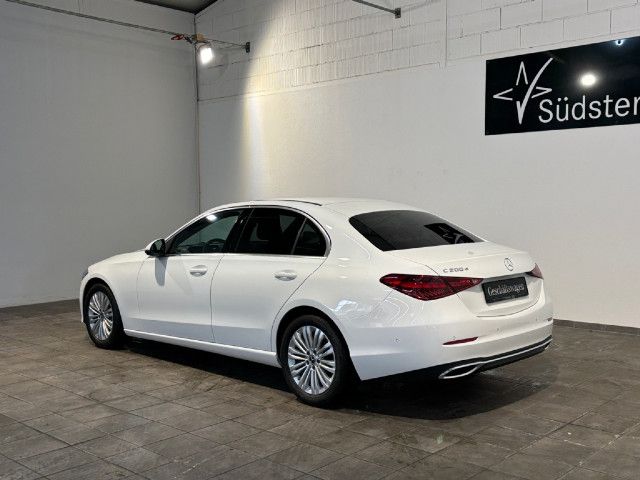 Mercedes-Benz C 200 C 200 d Sedan