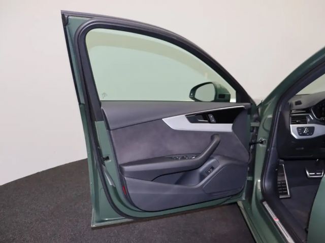 Audi A4 40 TFSI Avant S-Line