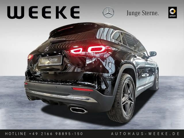Mercedes-Benz GLA 180 AMG Line