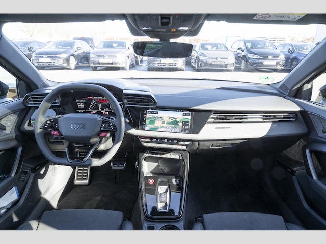 Audi RS3 Quattro S-Tronic Sedan