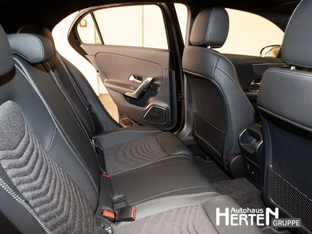 Mercedes-Benz A 200 Progressive