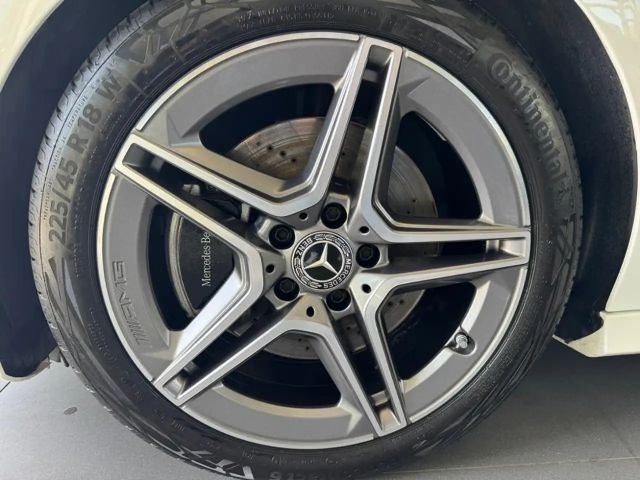 Mercedes-Benz CLA 200 AMG Line Shooting Brake