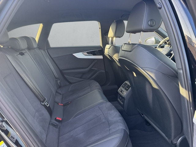 Audi A4 40 TFSI Avant Quattro S-Tronic