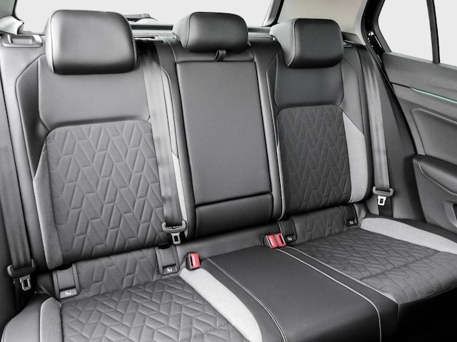 Volkswagen Golf 1.5 TSI Golf VIII IQ.Drive