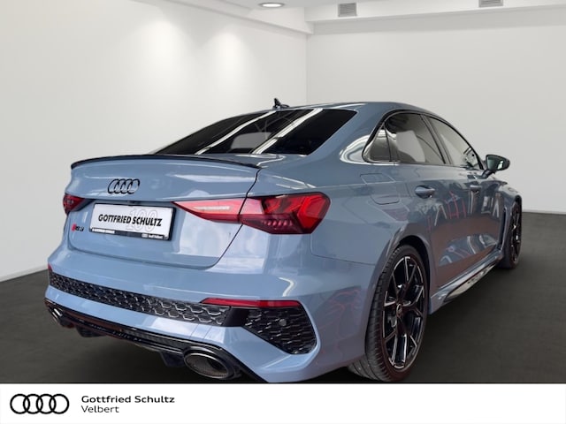 Audi RS3 Quattro S-Tronic Sedan
