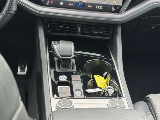 Volkswagen Touareg 4Motion R-Line