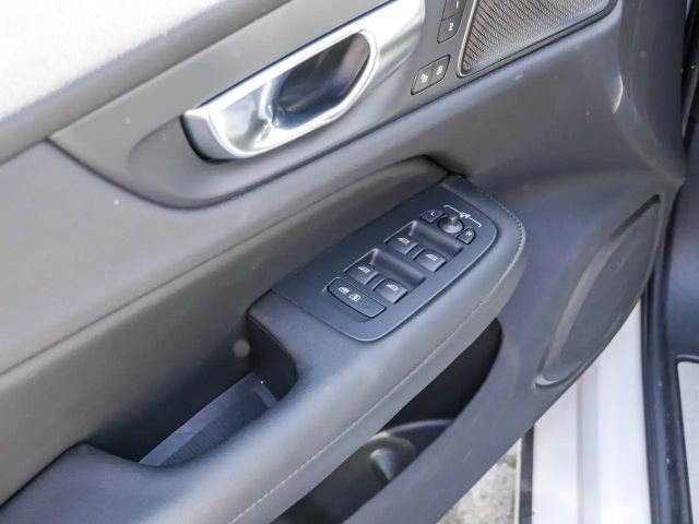 Volvo S60 AWD Dark Recharge Ultimate