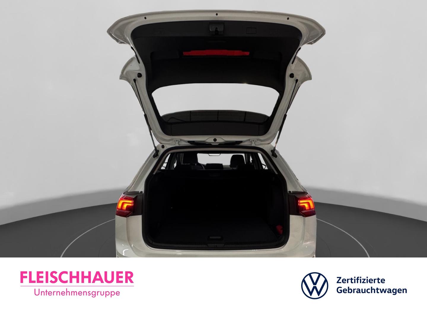 Volkswagen Golf 1.5 TSI Business Golf VIII