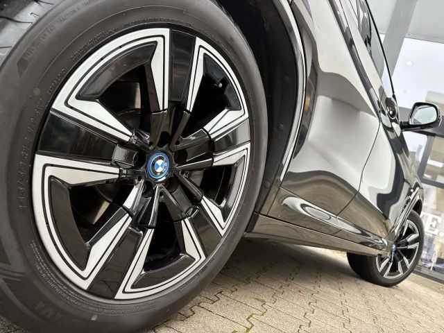 BMW iX3 iX3