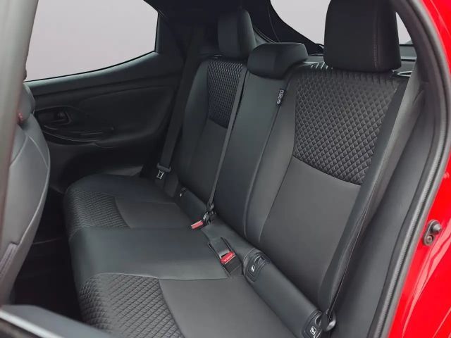 Toyota Yaris Hatchback Hybride VVT-i