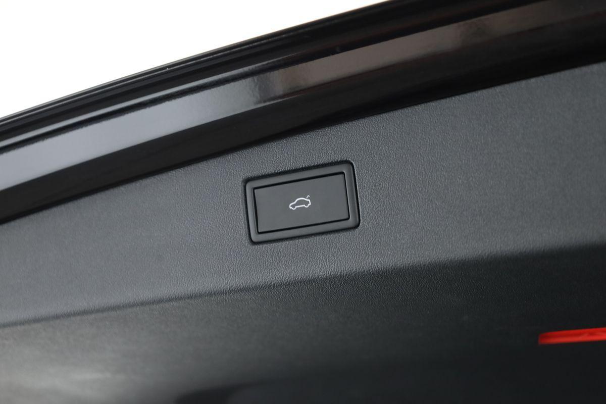 Volkswagen Tiguan 2.0 TSI DSG IQ.Drive R-Line