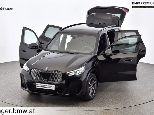 BMW iX1 xDrive30